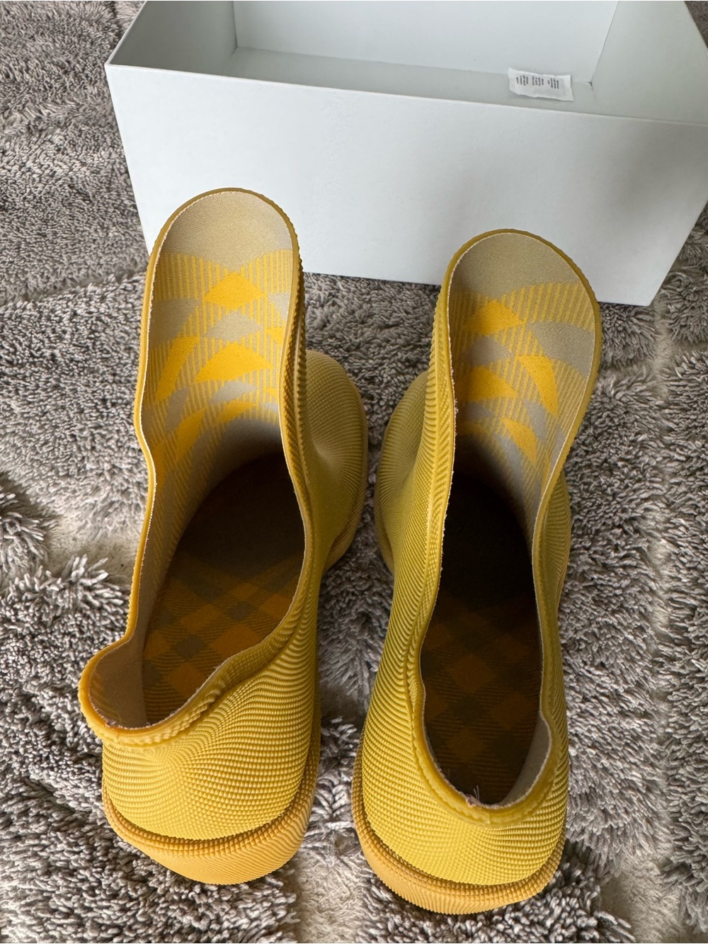 Burberry Yellow Platform Chelsea Heeled Rain Booties - Picture 5 of 10